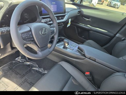 New 2026 Lexus UX 300h FWD image 13
