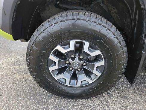 Used 2023 Toyota Tacoma TRD Off-Road w/ TRD Premium Off Road Package image 20