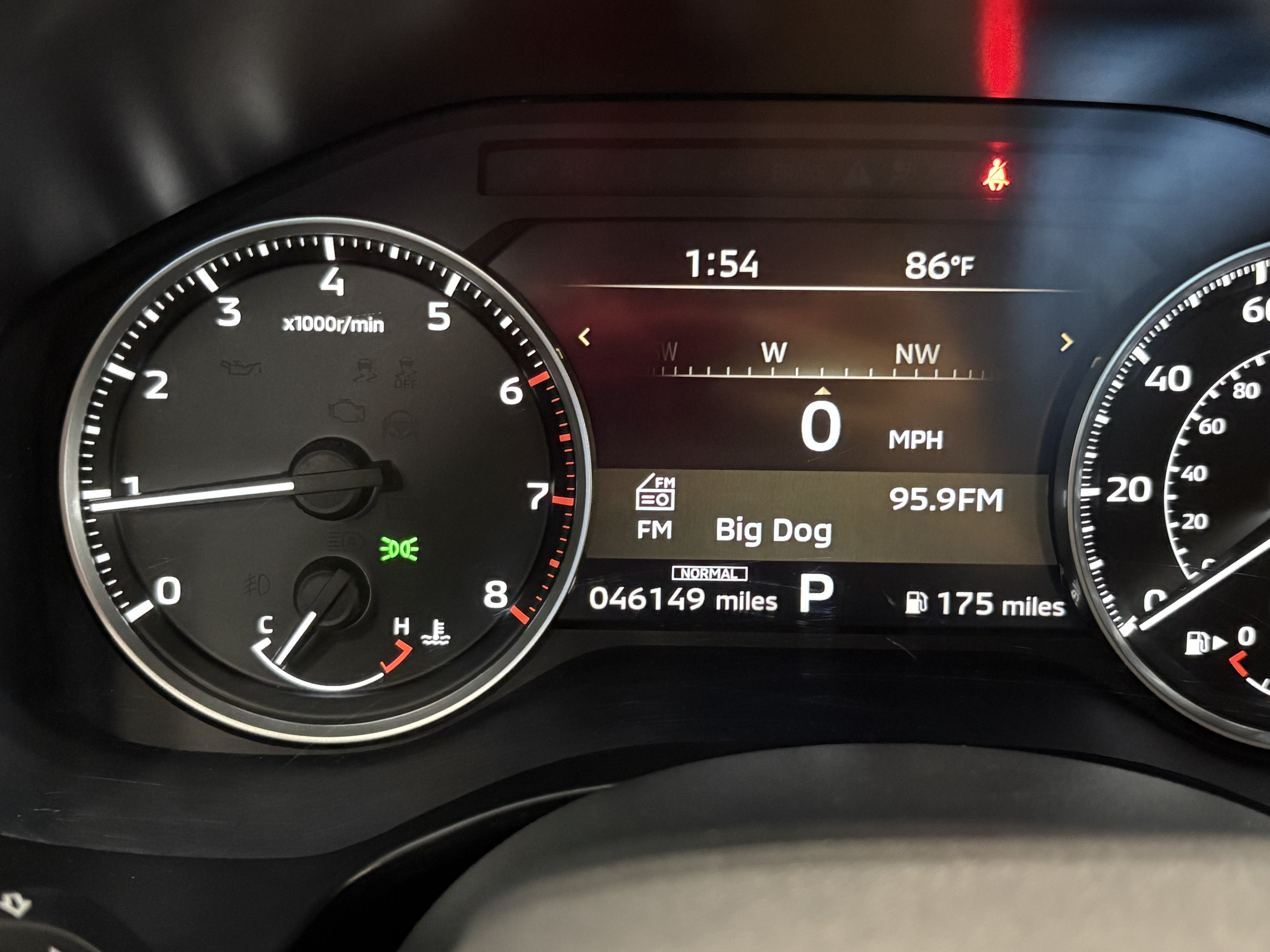 Used 2025 Mitsubishi Outlander SE AWD/4WD image 24
