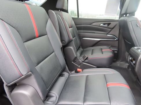 Used 2025 Chevrolet Traverse RS w/ LPO, Floor Liner Package AWD/4WD image 47