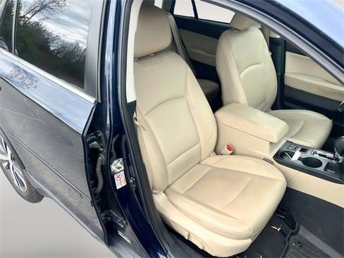 Used 2018 Subaru Outback 3.6R Limited image 15