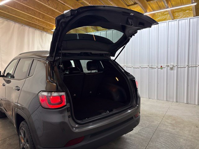 Used 2021 Jeep Compass Latitude AWD/4WD image 9