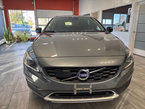 Used 2018 Volvo V60 T5 Cross Country Platinum image 6