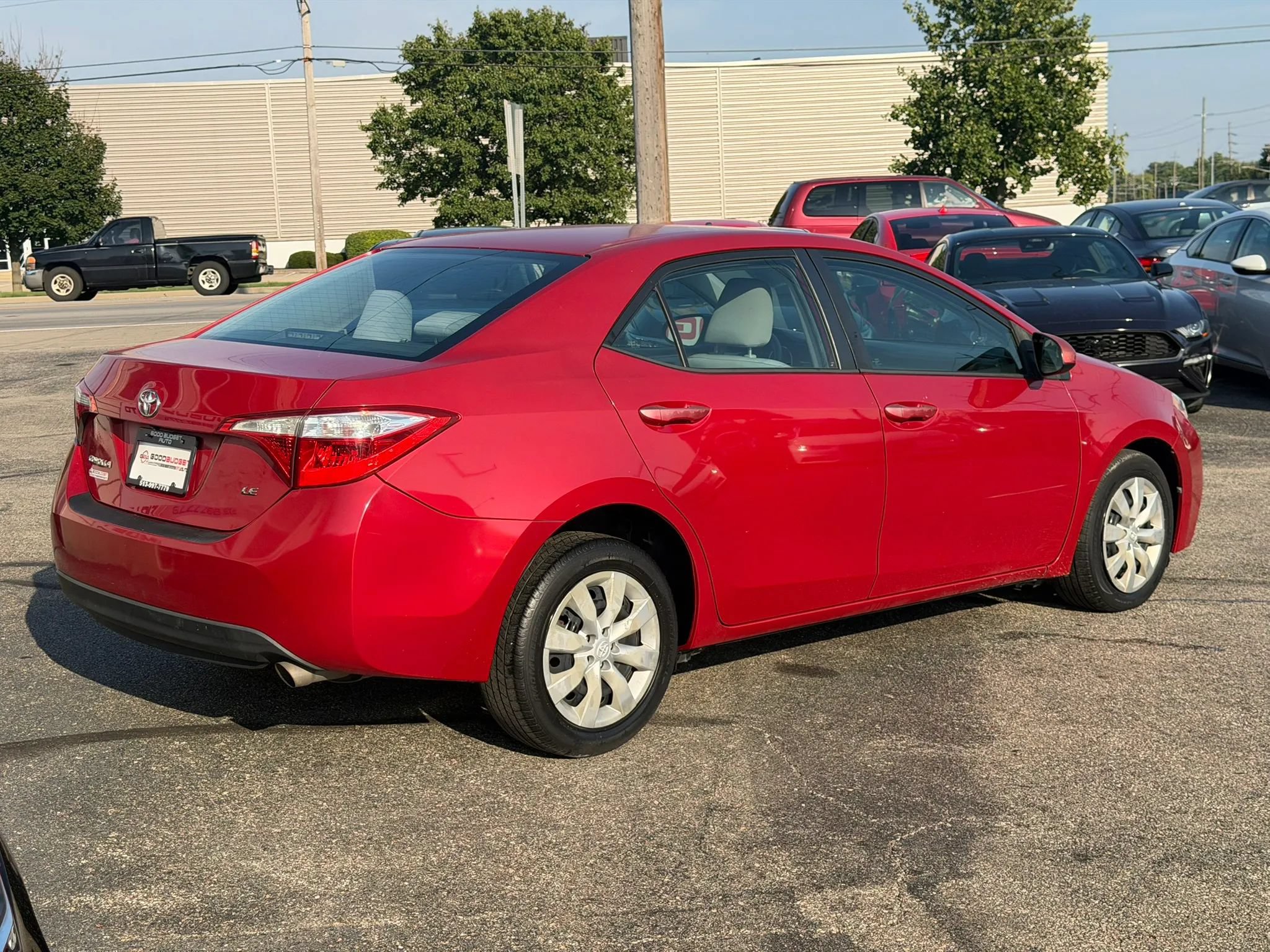 Used 2015 Toyota Corolla LE FWD image 7