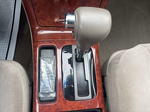 Used 2005 Toyota Camry XLE image 34