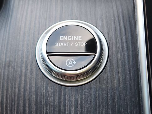 Certified 2025 Mercedes-Benz C 300 Sedan image 20