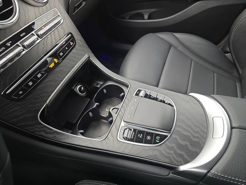 Certified 2021 Mercedes-Benz GLC 300 4MATIC image 25