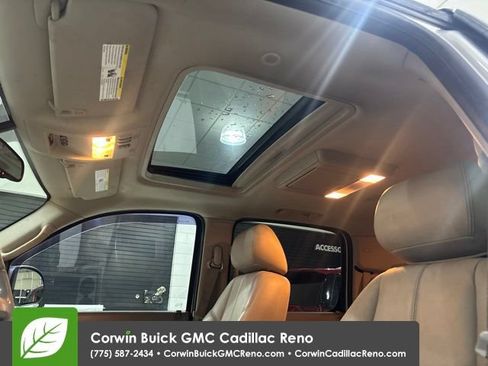 Used 2010 GMC Yukon XL SLT AWD/4WD image 37