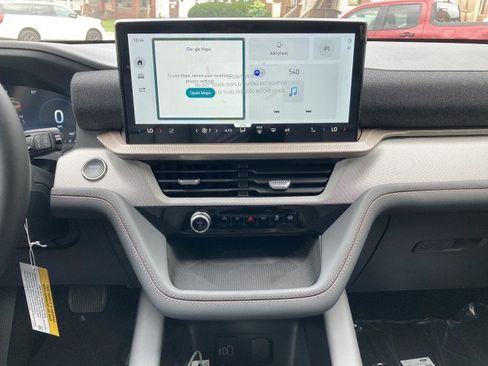 New 2026 Ford Explorer Active w/ Active Comfort Package AWD/4WD image 14