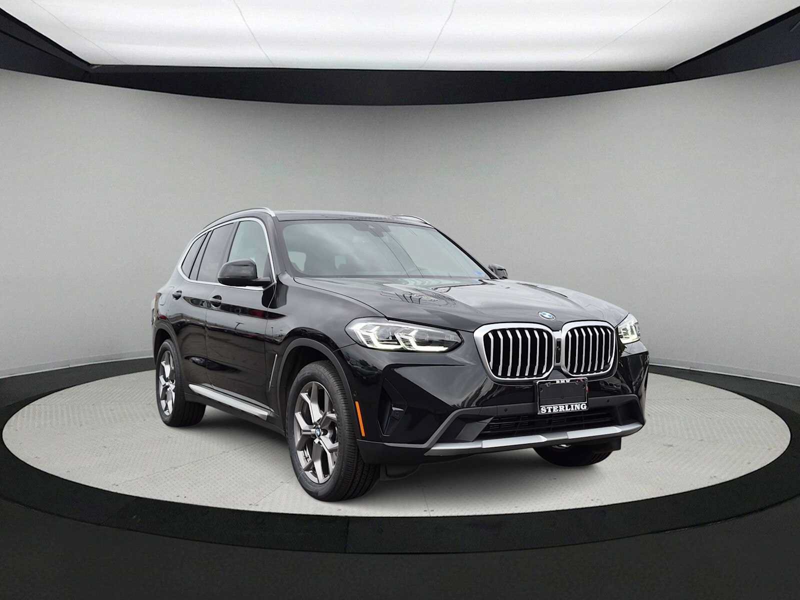 Used 2024 BMW X3 xDrive30i w/ Premium Package AWD/4WD image 2