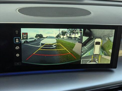 New 2026 Hyundai Ioniq 9 SEL w/ Tow & Go Package AWD/4WD image 12