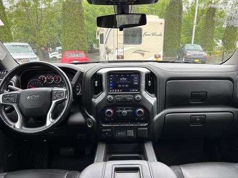 Used 2020 Chevrolet Silverado 1500 LT Trail Boss AWD/4WD image 9