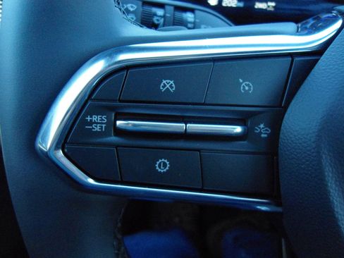 New 2026 Chevrolet Equinox LT w/ Convenience Package II image 18