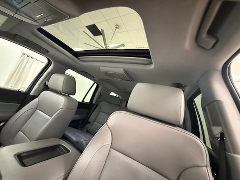 Used 2020 Chevrolet Tahoe LT AWD/4WD image 18