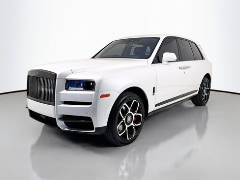 Certified 2021 Rolls-Royce Cullinan Black Badge image 3