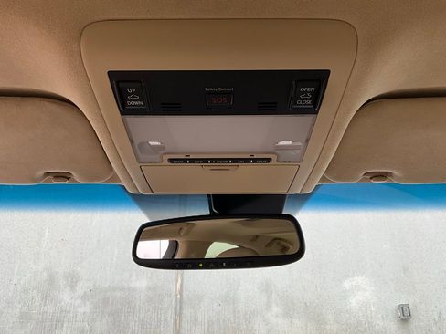 Used 2014 Lexus LS 460 w/ Comfort Package image 15