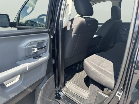 Used 2019 RAM 1500 Warlock AWD/4WD image 16