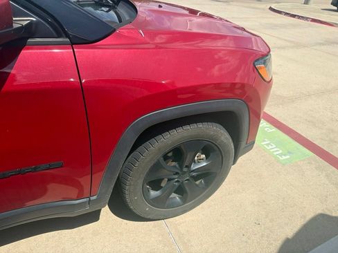Used 2020 Jeep Compass Latitude FWD image 7
