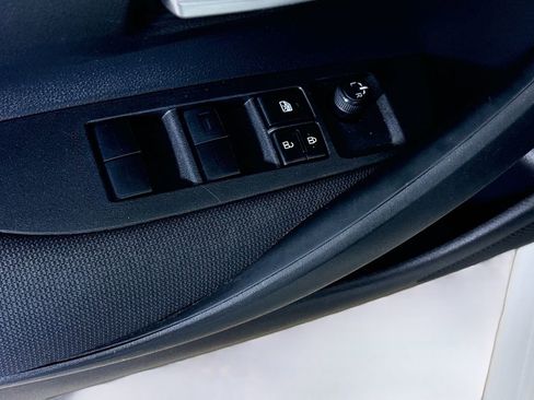 Certified 2021 Toyota Corolla LE image 18