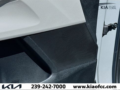 New 2026 Kia Sorento S image 21