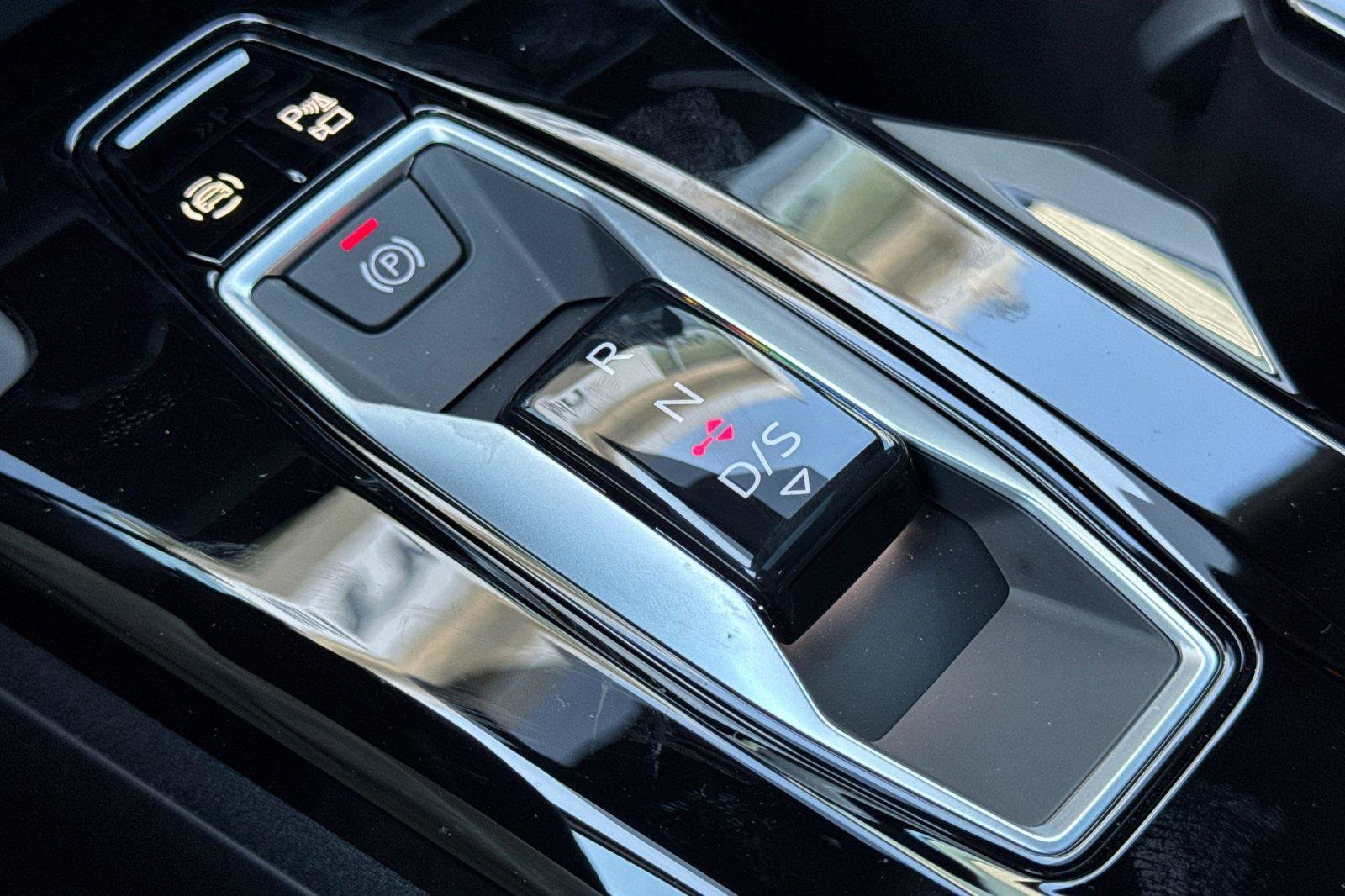 Certified 2025 Audi Q5 Premium AWD/4WD image 22