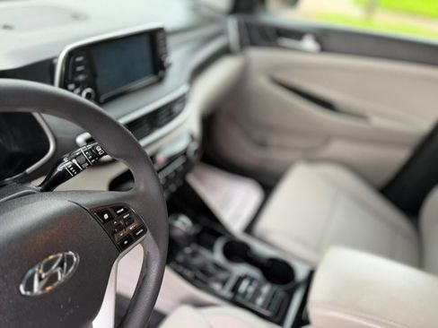 Used 2019 Hyundai Tucson SE FWD image 11