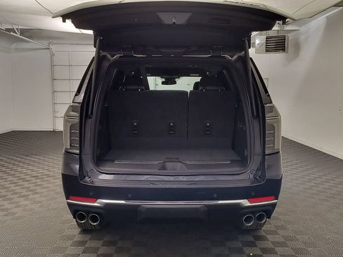 Used 2025 Chevrolet Tahoe Premier AWD/4WD image 19