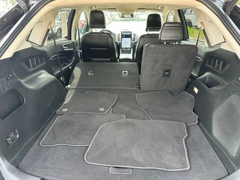 Certified 2022 Ford Edge Titanium AWD/4WD image 30