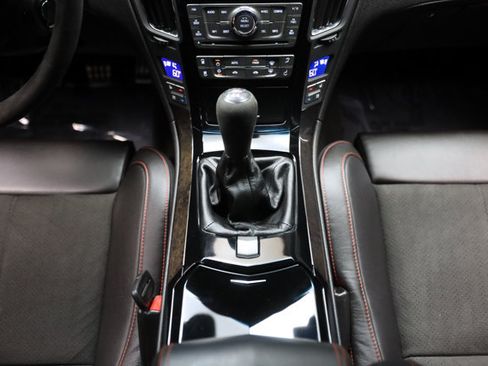 Used 2015 Cadillac CTS V RWD image 85