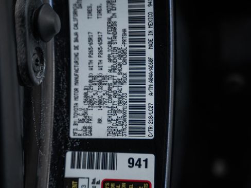 Used 2019 Toyota Tacoma TRD Sport image 46