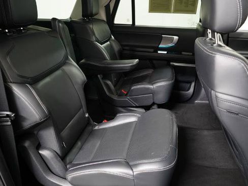 Certified 2025 Ford Expedition Max Platinum AWD/4WD image 31