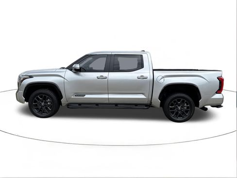 Used 2025 Toyota Tundra Platinum AWD/4WD image 6