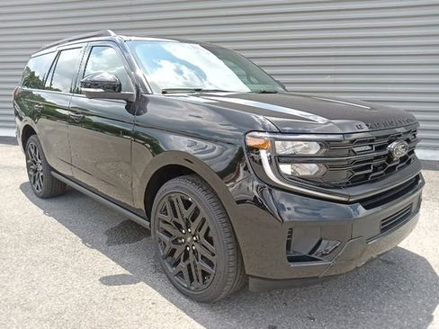 New 2026 Ford Expedition Platinum w/ Stealth Performance Package AWD/4WD image 1