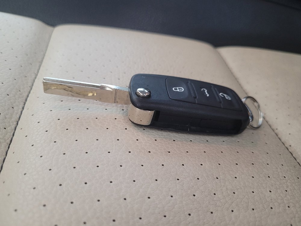Used 2016 Volkswagen Tiguan S FWD image 32
