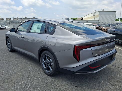 New 2026 Kia K4 FWD image 4
