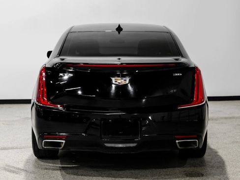 Used 2019 Cadillac XTS Luxury FWD image 7
