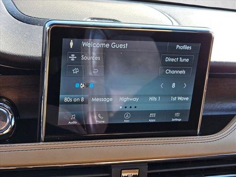 Used 2020 Lincoln Corsair Reserve w/ Elements Package image 16