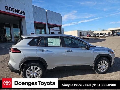 New 2026 Toyota Corolla Cross L image 3