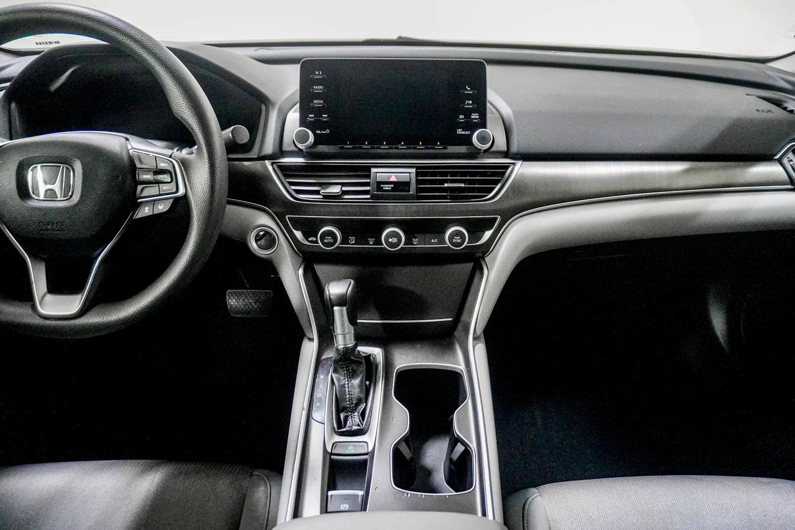 Used 2018 Honda Accord LX image 22