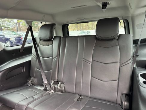 Used 2020 Cadillac Escalade ESV Premium Luxury image 41
