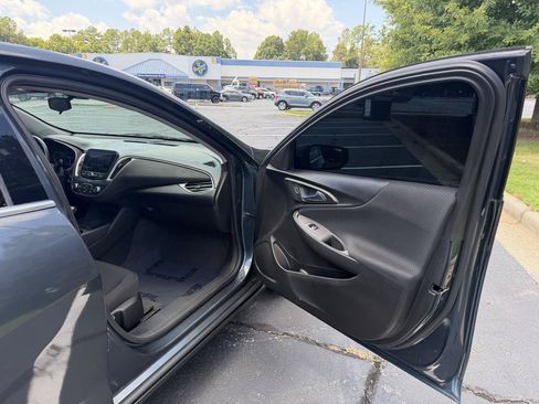 Used 2019 Chevrolet Malibu RS w/ LPO, Convenience Package 1 FWD image 16
