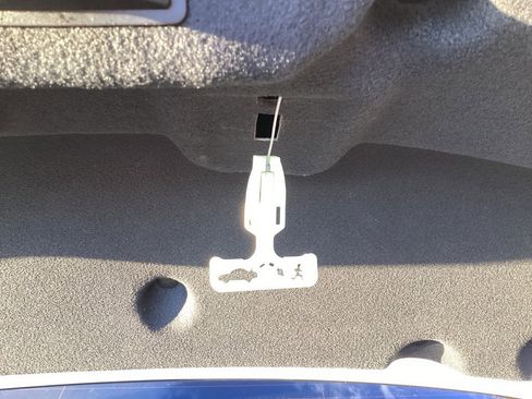 Used 2019 Lincoln MKZ Premiere image 11