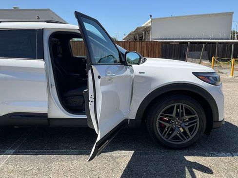 New 2026 Ford Explorer ST-Line w/ ST-Line Street Pack image 38