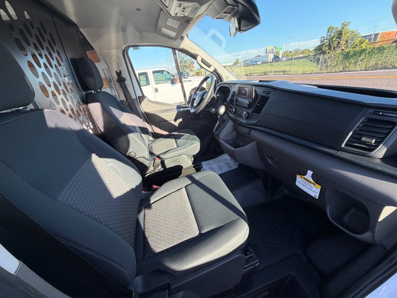 Used 2025 Ford Transit 250 Low Roof w/ Exterior Upgrade Package RWD image 10