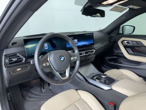 Used 2024 BMW 230i Coupe w/ Premium Package image 4