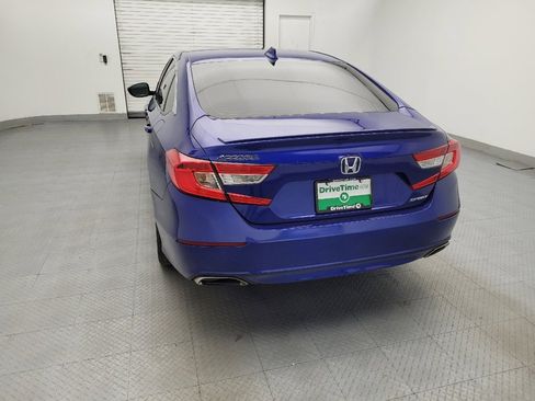 Used 2018 Honda Accord Sport image 6