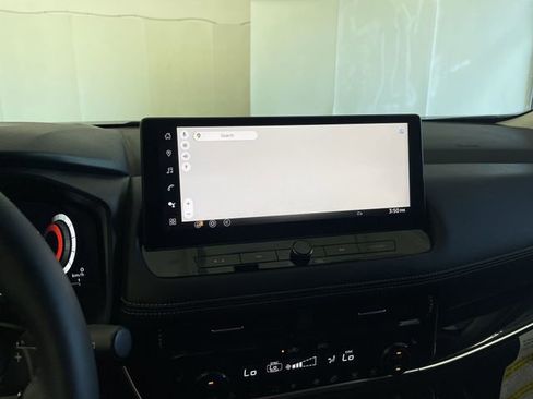 Certified 2025 Nissan Rogue SL w/ SL Premium Package image 28