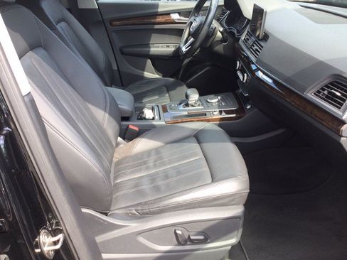 Used 2019 Audi Q5 2.0T Premium AWD/4WD image 24