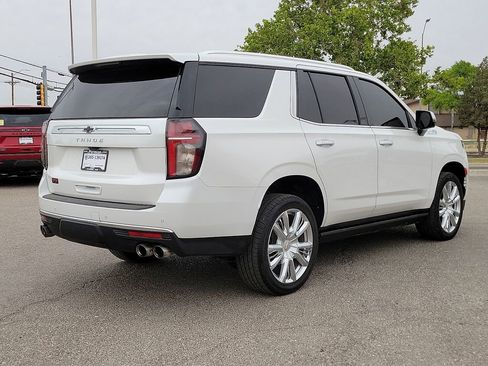 Used 2021 Chevrolet Tahoe High Country w/ Premium Package RWD image 11