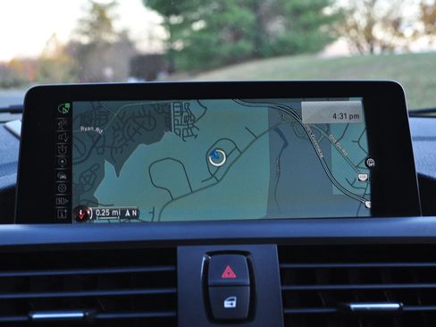 Used 2016 BMW M235i xDrive Coupe w/ Technology Package image 20